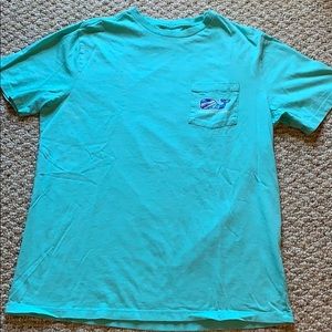 Vineyard vines tshirt🐳